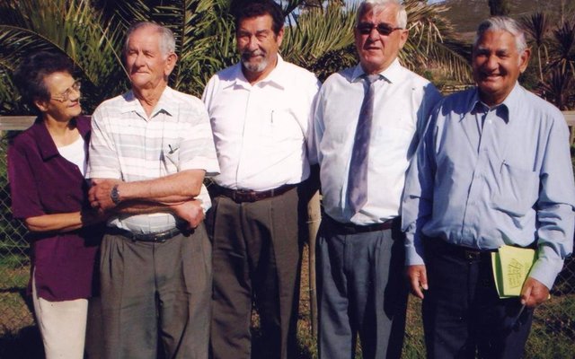 Die Plaasbedieningsgroep, met vlnr Alta NaudÃ©, Jan NaudÃ©, Johan van Wyk, wyle Pierre Pheiffer (oorlede) en Mac Robberts  (Argieffoto: Johan van Wyk)